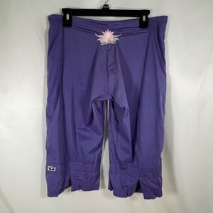 Be Present M Purple Lotus Flower Agility Yoga Capri Pants Split Hem Made in USA